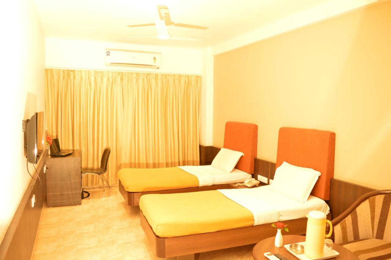 Hotel Prince Residency Bhuj Luaran gambar